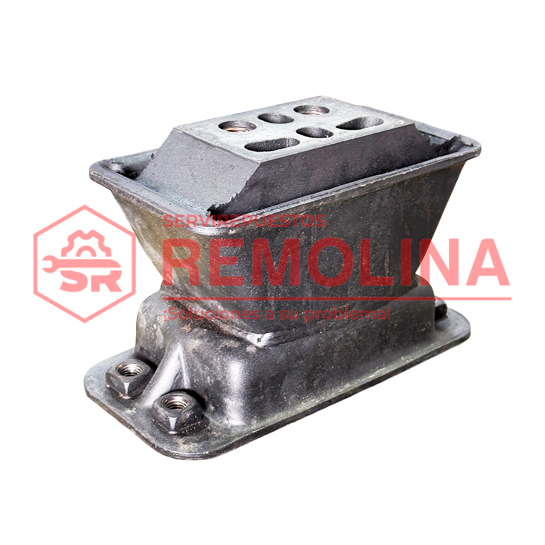 Soporte motor trasero OM447